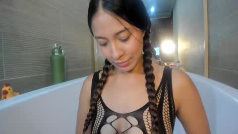 Snapshot of keiry_gonzalez23_aws chatting on 09/14/25, 01:27 keiry_gonzalez23_aws online show from 09/14/25, 01:27