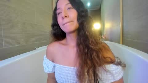 Snapshot of keiry_gonzalez23_aws chatting on 09/21/25, 01:51 keiry_gonzalez23_aws online show from 09/21/25, 01:51