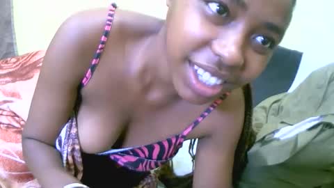 keisha759446 online show from 11/21/25, 08:13