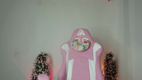   online show from 02/02/25, 02:38