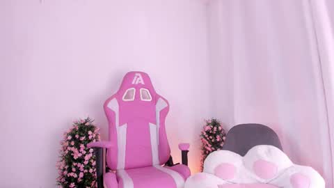   online show from 10/12/25, 12:31