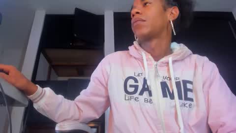 KEISY MARIANA  online show from 04/16/26, 01:12