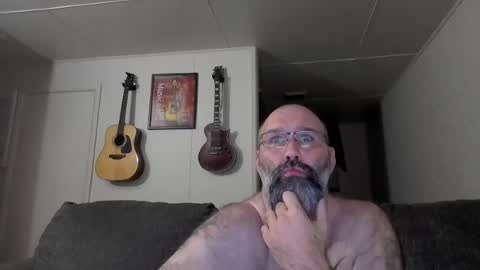 Snapshot of keithbentley000 chatting on 08/04/26, 04:59 Duke online show from 08/04/26, 04:59