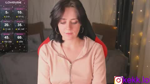 Snapshot of kek_____ chatting on 12/19/25, 06:48 Call me Nat online show from 12/19/25, 06:48