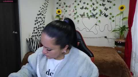 Snapshot of keka_teiku chatting on 09/18/25, 10:12 keka_teiku online show from 09/18/25, 10:12