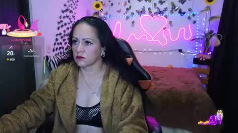 Snapshot of keka_teiku chatting on 10/05/25, 02:43 keka_teiku online show from 10/05/25, 02:43
