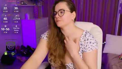 kellielowie online show from 04/08/26, 06:35