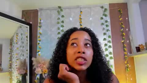 Snapshot of kelly__thomson chatting on 04/28/26, 03:06 kelly__thomson online show from 04/28/26, 03:06