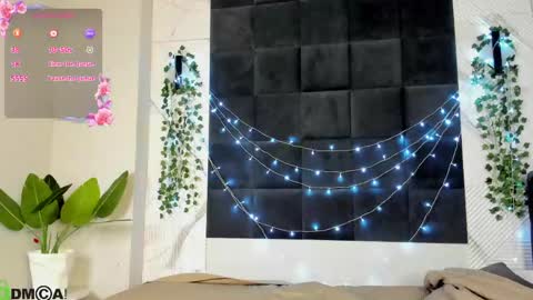 Snapshot of kelly_holmess chatting on 04/14/26, 01:11 Kelly online show from 04/14/26, 01:11