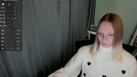 Snapshot of kelly_lly chatting on 10/18/25, 06:48 Kelly online show from 10/18/25, 06:48