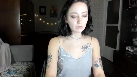 Snapshot of kellydark0111 chatting on 01/18/25, 05:04 Mistress  online show from 01/18/25, 05:04