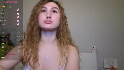 Snapshot of kellykeat chatting on 01/16/26, 09:41 Princess Kelly online show from 01/16/26, 09:41