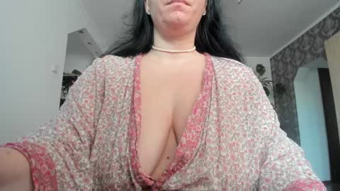 Snapshot of kellymorgan_ chatting on 01/31/25, 12:07 Monday - Friday  08 am - 3 pm GMT 3 online show from 01/31/25, 12:07