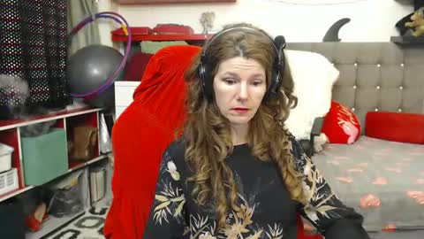 Snapshot of kellynumber chatting on 01/22/25, 11:53 kelly online show from 01/22/25, 11:53