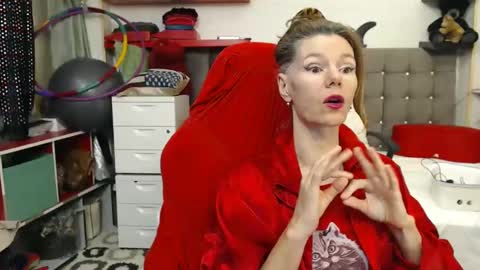 Snapshot of kellynumber chatting on 02/12/25, 10:48 kelly online show from 02/12/25, 10:48