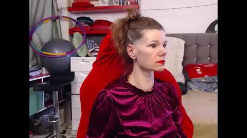 Snapshot of kellynumber chatting on 03/10/25, 08:15 kelly online show from 03/10/25, 08:15
