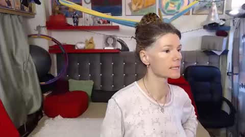 Snapshot of kellynumber chatting on 10/12/25, 12:48 kelly online show from 10/12/25, 12:48