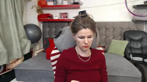 kelly online show from 02/05/26, 01:38