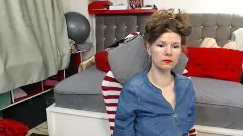 kelly online show from 04/04/26, 06:11