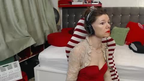 kelly online show from 04/15/26, 10:21