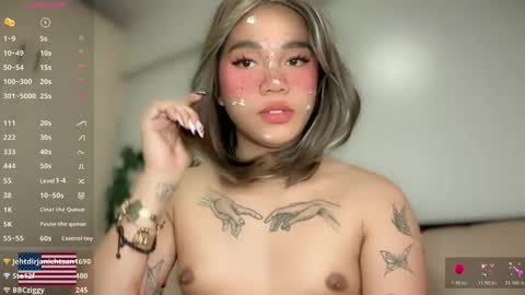 Kelly Smith online show from 04/07/26, 06:14