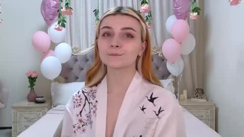 Kelly Stoneys online show from 03/11/25, 05:35