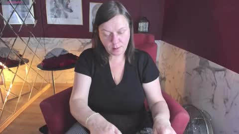 Kelly online show from 10/30/25, 05:31