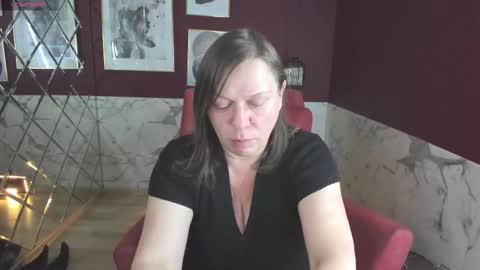 Kelly online show from 11/05/25, 06:02