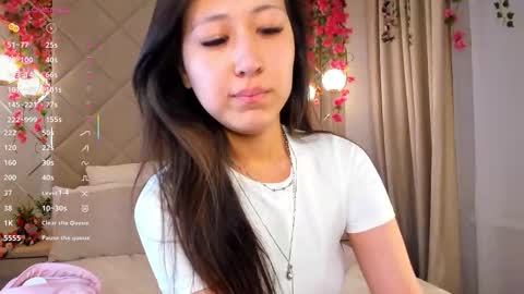 kellyy_bern online show from 12/03/25, 01:02