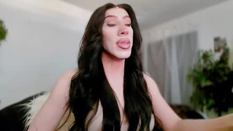 Kelsi  online show from 03/08/26, 09:29