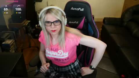 Snapshot of kelseycobalt chatting on 06/06/26, 09:41 kelseycobalt online show from 06/06/26, 09:41