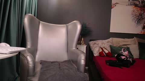 kelsikarterr online show from 01/31/25, 08:11