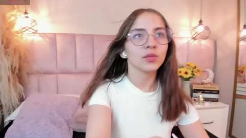 Snapshot of kely_morgan chatting on 06/03/26, 03:09 Kely online show from 06/03/26, 03:09