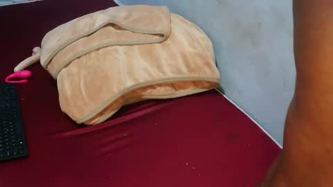 kem2000400282 online show from 04/20/26, 03:42