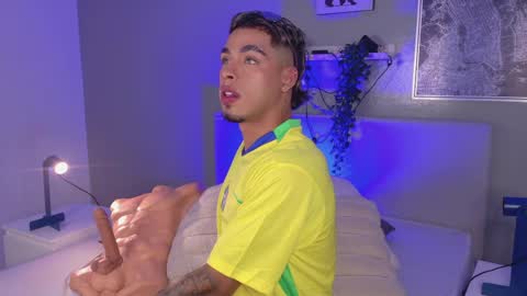   online show from 04/01/26, 11:33