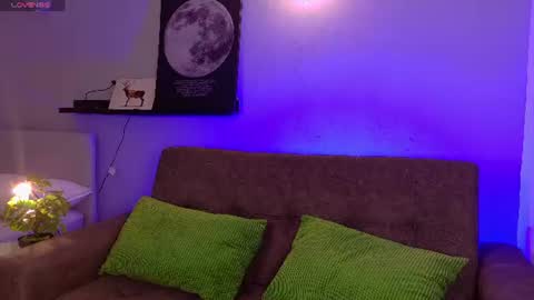   online show from 07/09/26, 09:02