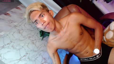 ken_minjun online show from 06/24/26, 12:04