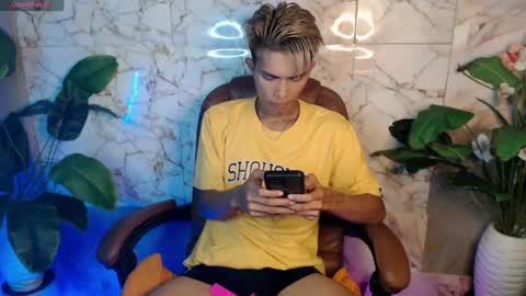 ken_minjun online show from 07/28/26, 12:01