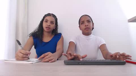 Kendall online show from 12/02/24, 12:51