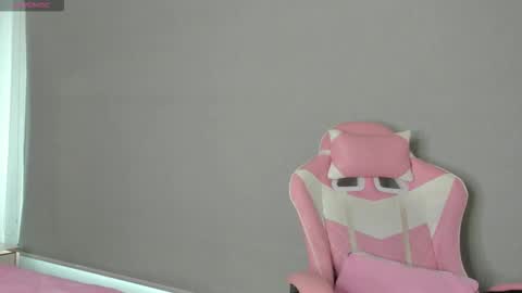 Aleja3 online show from 11/17/25, 05:52