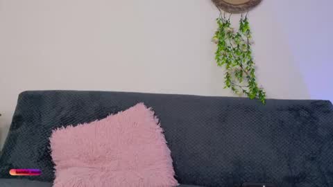 Snapshot of kendal_mosk chatting on 05/16/26, 07:56 Valery online show from 05/16/26, 07:56