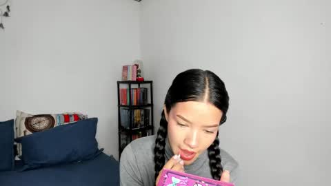 Kendal online show from 02/05/25, 02:59