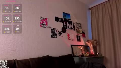 Kendal online show from 03/16/26, 01:33