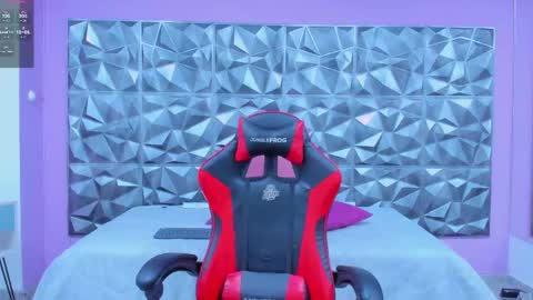 Kendall online show from 03/11/25, 03:16