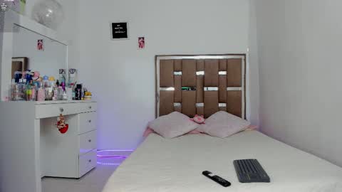 Kendall ewers online show from 11/09/25, 11:36