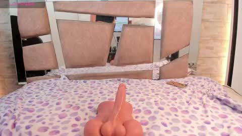 kendall online show from 04/23/26, 12:29