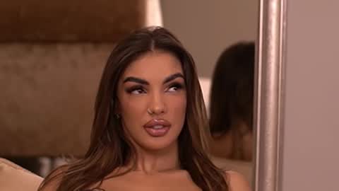 Snapshot of kendall_jolly chatting on 10/03/25, 08:39 Kendal online show from 10/03/25, 08:39