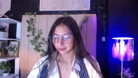 Snapshot of kendall_saenz chatting on 09/30/25, 02:33 kendall_saenz online show from 09/30/25, 02:33