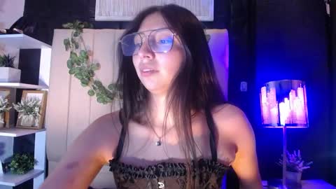 Snapshot of kendall_saenz chatting on 10/06/25, 07:33 kendall_saenz online show from 10/06/25, 07:33