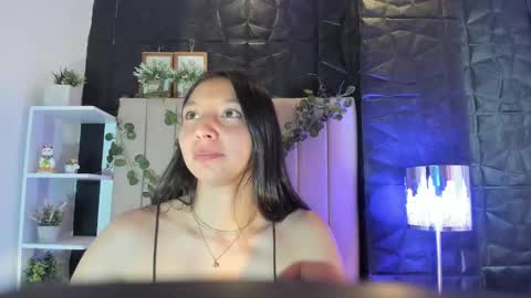 kendall_saenz online show from 11/03/25, 07:26